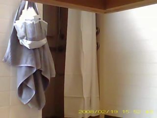 Шпигунство сексуальна 19 рік старий дівчина душ в загальна спальня ванна кімната