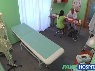 Fakehospital αγγλικά ομορφιά χάλια και fucks για healthcare