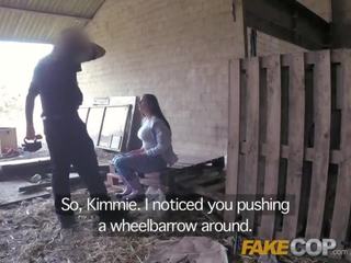 Підробка поліцейський farmers шльондра трахає поліцейські truncheon