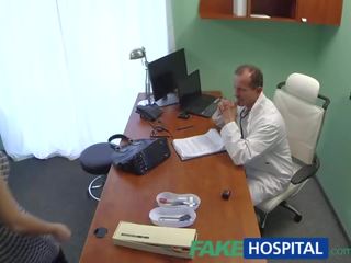 Fakehospital iso tiainen vauva on a takaisin ongelma