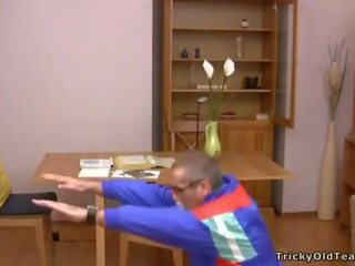 Künti old guy gets his sik sucked by teenage gutaran künti