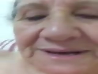 An old woman shows herself, mugt old onlaýn porno video ea