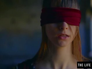 Straight girl is blindfolded by lesbian before she orgasms Porn Videos