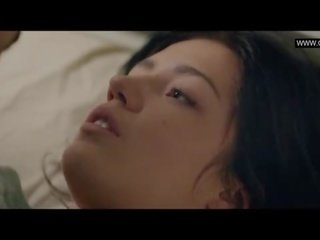 Аделе exarchopoulos - з оголеними грудьми секс сцени - eperdument (2016)