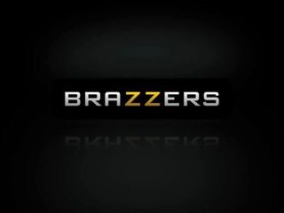 Brazzers - שנתי העשרה של כמו זה גדול - שלוש knocks אם היא קאמינג סצנה בכיכובם ג'אדה סטיבנס ו - דני הַר