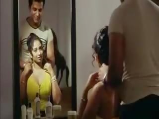 Indian beautiful actress bathing in softcore mallu movie