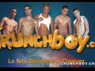 Úžasný skupina pohlaví gang třesk amator bez sedla v paříž pro crunchboy