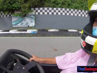 Echt amateur aziatisch tiener amateur gf van thailand gaan karting en seks