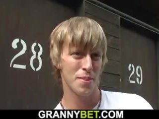 Smart Guy Fucks Old Blonde Granny on Public: Free Porn 68