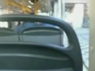Дрочіння пеніс автобус