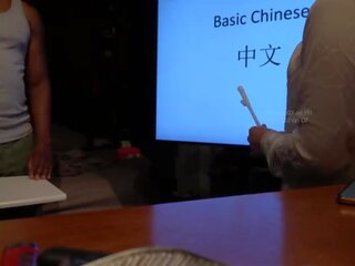 Chinesisch lehrer hat sex mit schüler während privat klasse (speaking chinesisch) porno videos