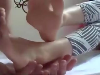 Korean Foot Goddess - Feet Licking &amp; Toes Sucking