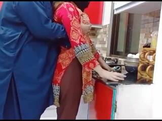 Paquistanesa esposa anal buraco fodido em o cozinha enquanto ela é trabalhando com claro áudio