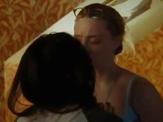 Megan Fox &amp; Amanda Seyfried FULL LESBIAN SCENE