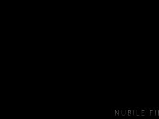 ヌビルフィルム - ガールフレンド 攻略 と ホヤ 上の コック