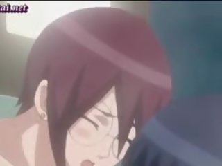 Apbrīnojams anime ķildīga sieviete ķircināt loceklis uz vanna