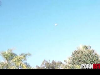 Duhovka a hedvábný tyl v drone lovec