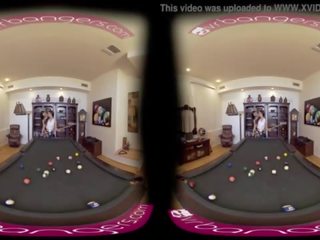 Vr porn-mom 生情愫 她的 步 女兒 到 有 性別 上 該 水池 表