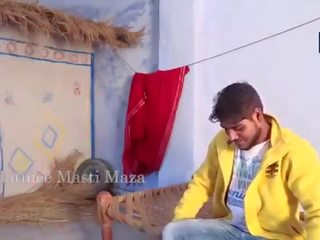 Bhaiya ne bhabhi ki blause utaar kae gand maari helmikuu 2017