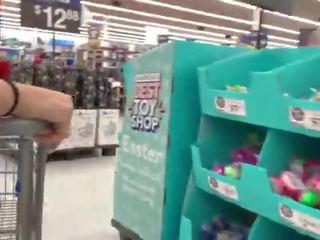 А реален особняк запис а горещ мацка при walmart -