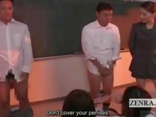 Sous-titré femme habillée homme nu sans fond japon élèves école taquineries